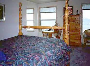 Inn At Barnum Point Camano Exteriör bild
